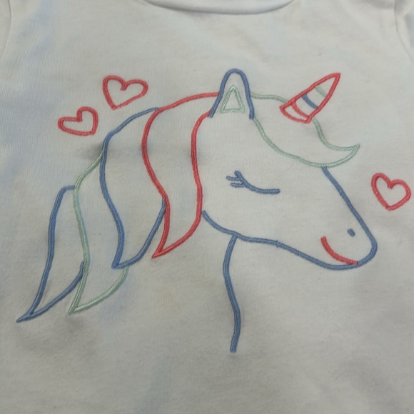 Size 5 Unicorn T-shirt with pink denim jeggings - Picture 2 of 4